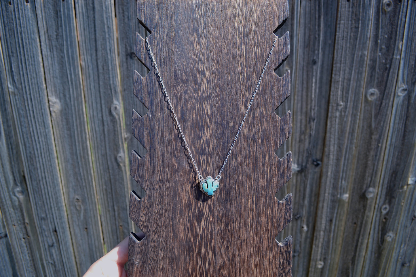 18" Turquoise Cactus Necklace