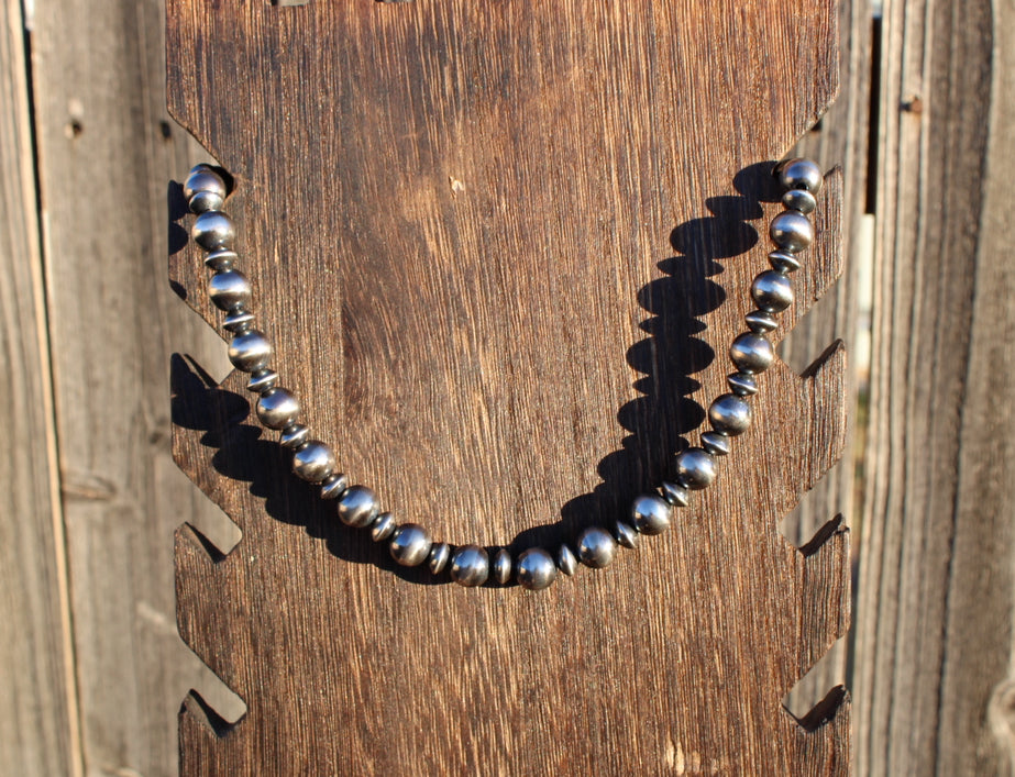 15" 10mm and 8mm Saucer Necklace